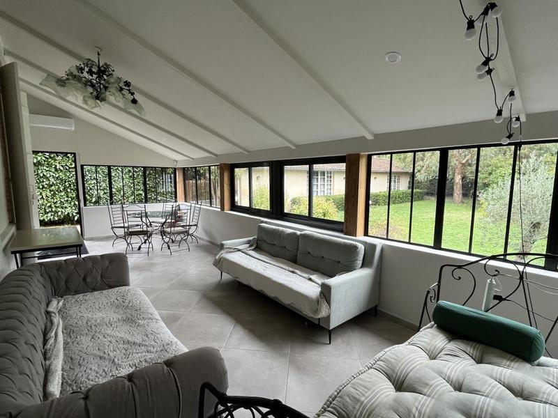 Propriété - 130 m² - 5 pièces