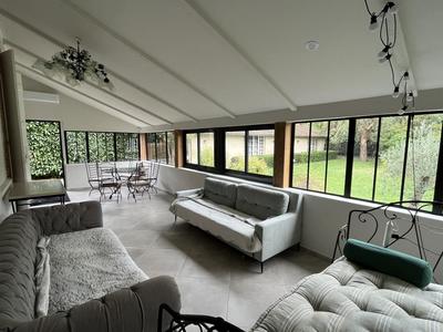 Propriété - 130 m² - 5 pièces