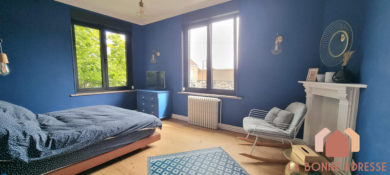 Maison - 251 m² - 7 pièces