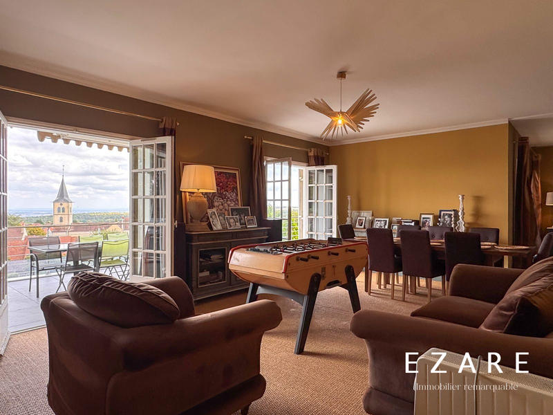 Maison - 440 m² - 10 pièces