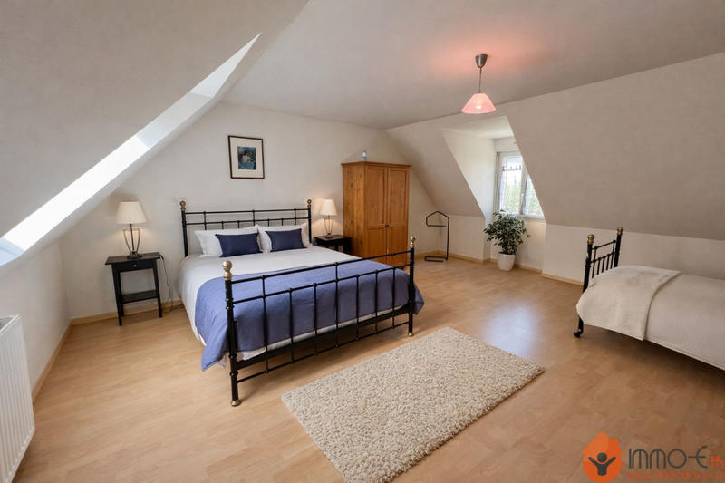 Maison - 296 m² - 7 pièces