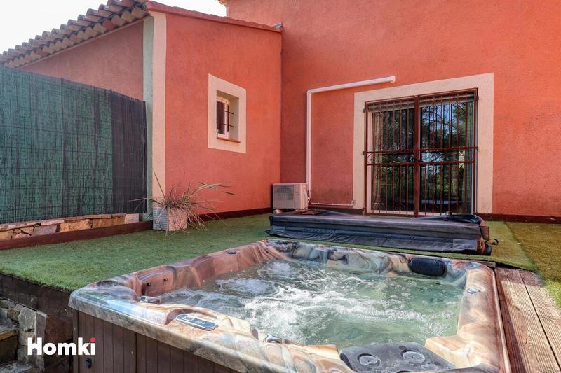 Villa - 209 m² - 6 pièces