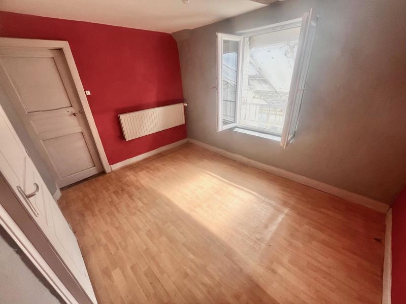 Maison - 127 m² - 7 pièces