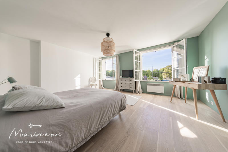 Maison - 207 m² - 8 pièces