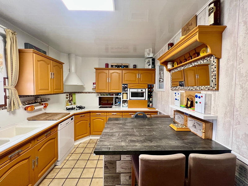 Maison - 92 m² - 4 pièces