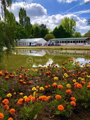 Maison - 380 m² - 4 pièces