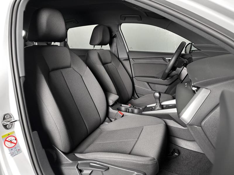 Audi A3 Sportback 30 Tdi 116ch Virtual Cockpit Carplay Full Led Clim Park Assist Dab