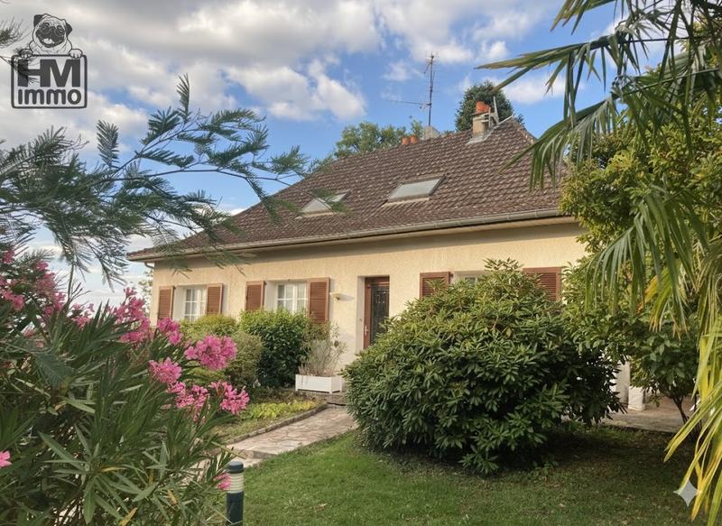 Maison - 147 m² - 8 pièces