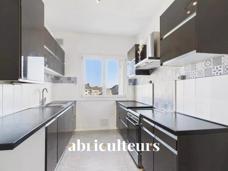 Appartement - 70 m² - 4 pièces