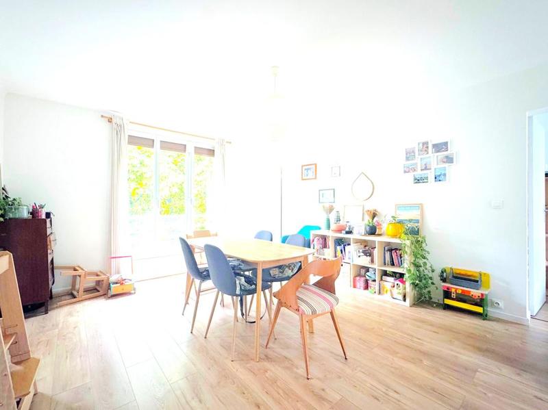 Appartement ancien - 112 m² - 5 pièces