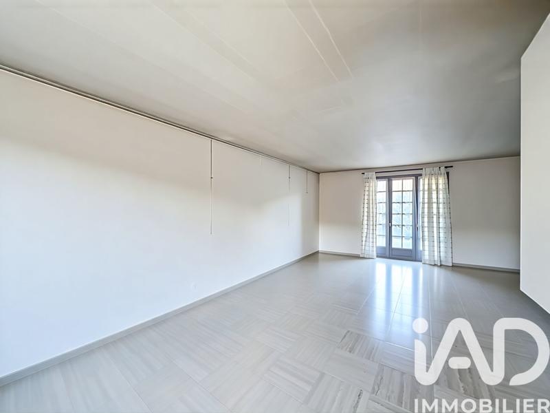 Maison - 155 m² - 9 pièces