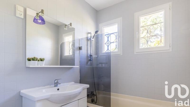 Maison - 188 m² - 9 pièces