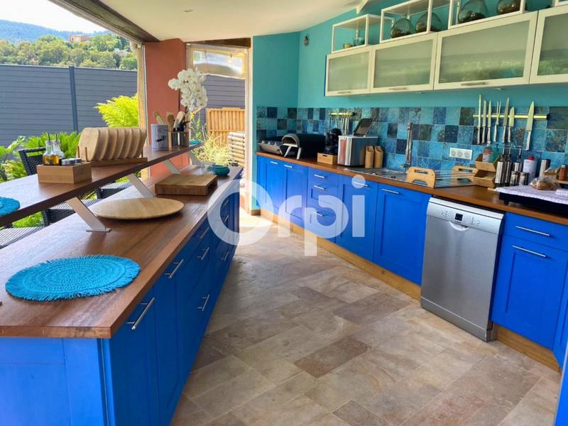 Villa - 204 m² - 5 pièces