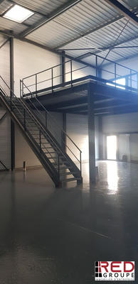 Entrepôt - 231 m²