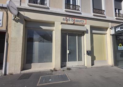 Local commercial - 119 m²