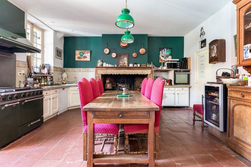 Demeure - 450 m² - 11 pièces