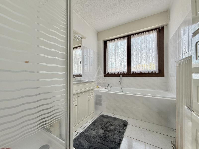 Maison - 143 m² - 6 pièces