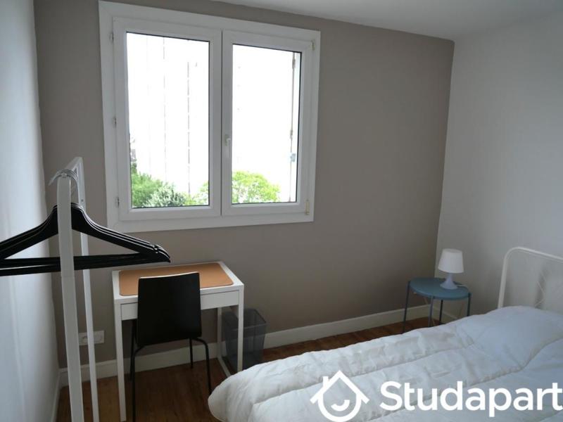 Chambre - 11 m² - 1 pièce