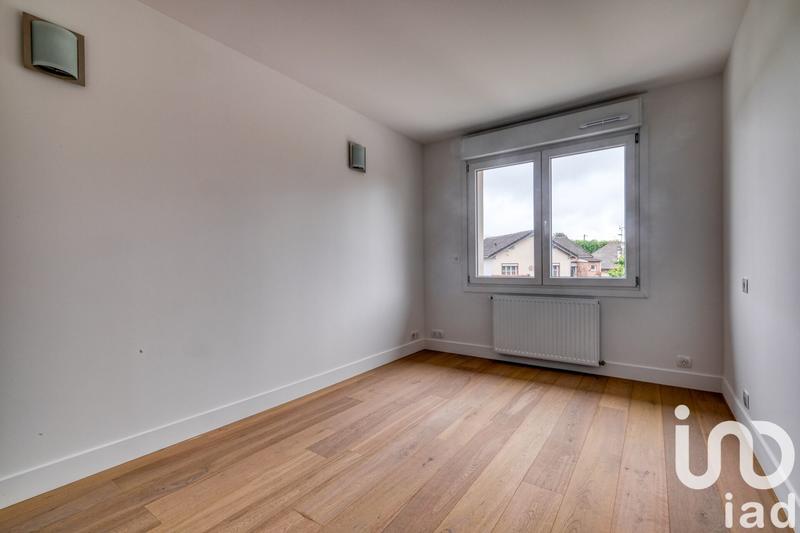 Maison - 98 m² - 4 pièces