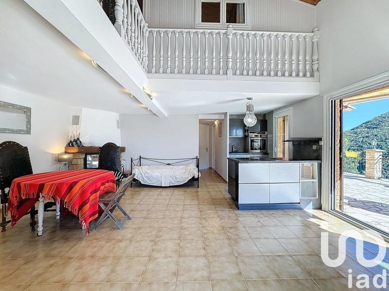 Maison - 96 m² - 4 pièces