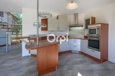 Maison - 170 m² - 4 pièces