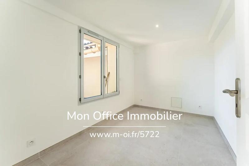 Appartement - 100 m² - 3 pièces