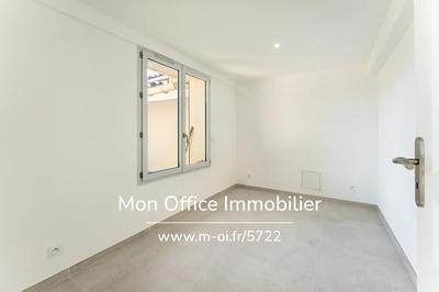 Appartement - 100 m² - 3 pièces