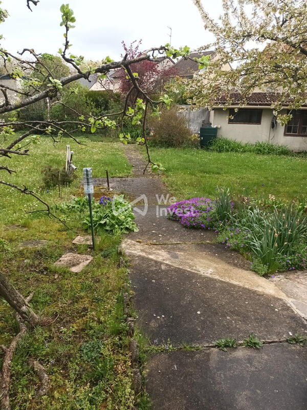 Maison traditionnelle - 98 m² - 6 pièces