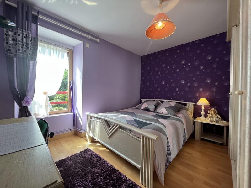 Maison - 228 m² - 10 pièces