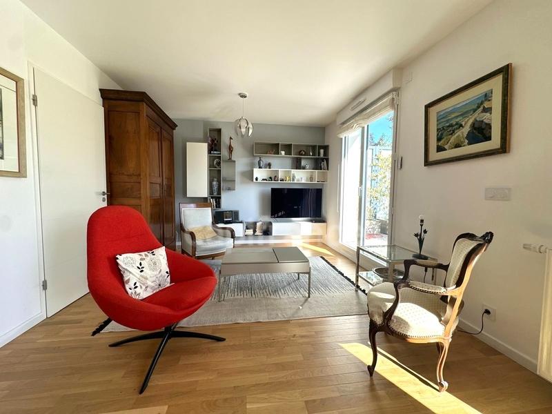 Appartement - 96 m² - 4 pièces