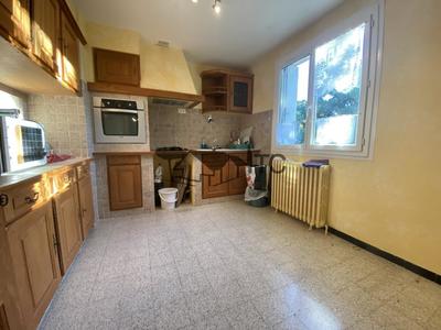 Maison - 171 m² - 6 pièces