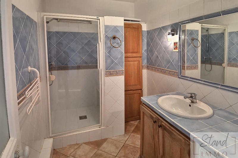 Appartement - 65 m² - 2 pièces