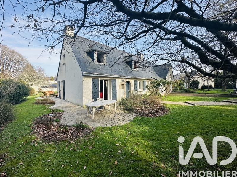 Maison - 167 m² - 9 pièces