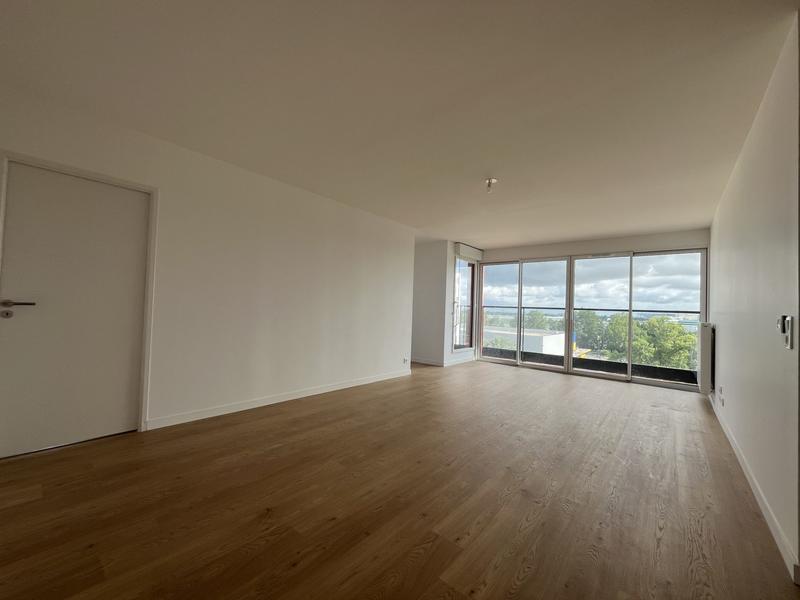 Appartement - 104 m² - 5 pièces