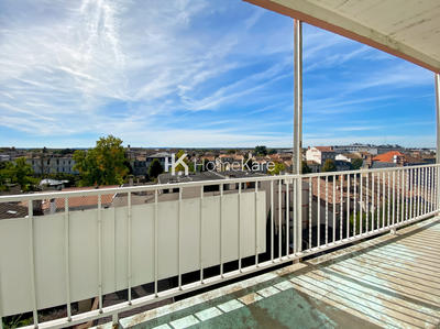 Appartement - 90 m² - 4 pièces