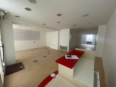 Local commercial - 80 m² - 2 pièces
