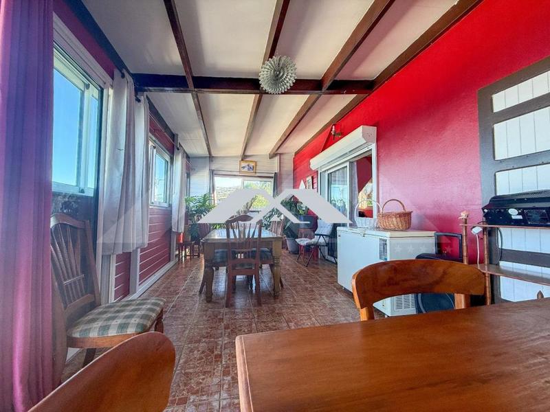 Maison - 208 m² - 9 pièces