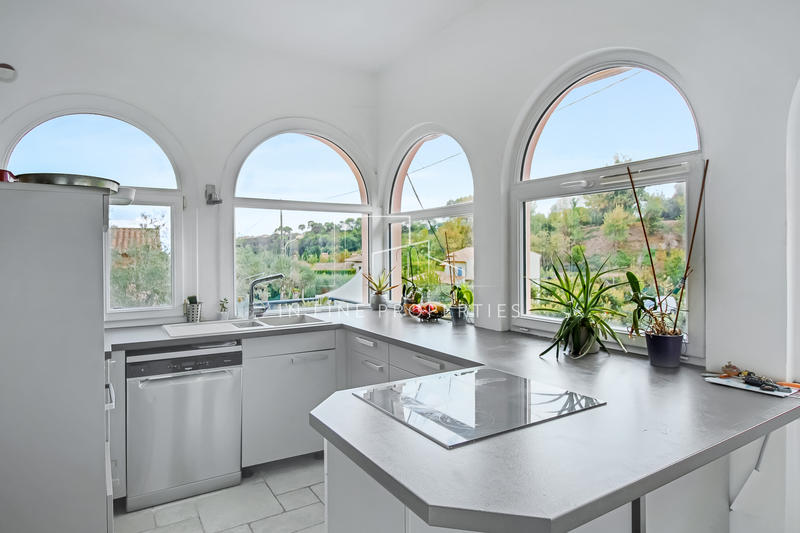 Appartement - 90 m² - 3 pièces