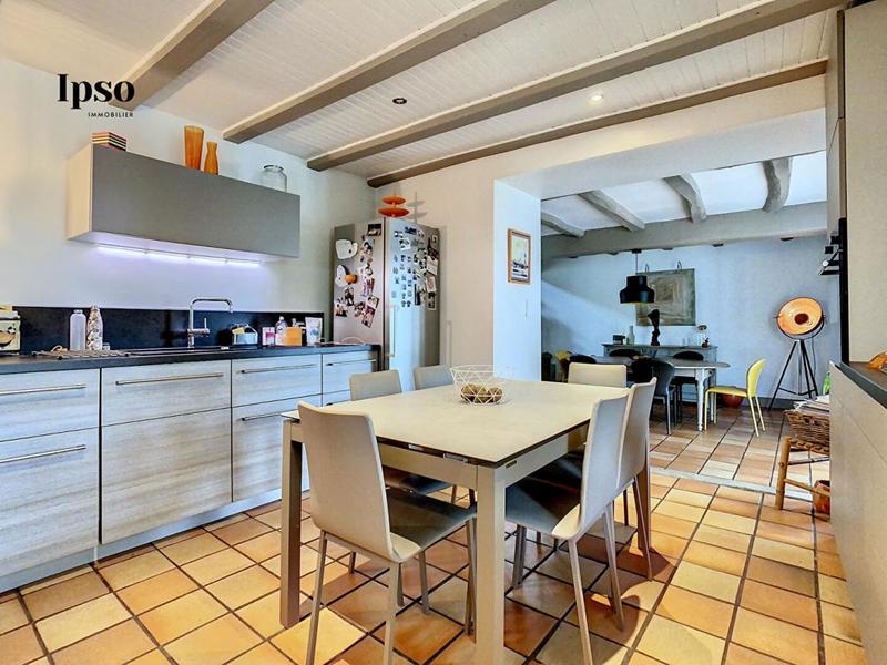 Maison - 183 m² - 6 pièces