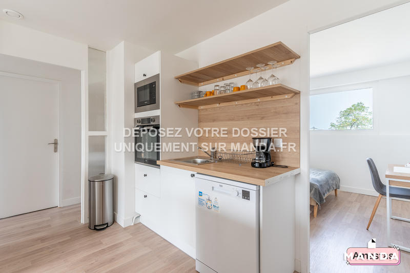 Chambre - 11 m² - 4 pièces