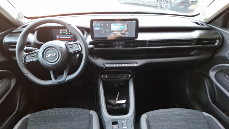 Jeep Avenger Bev 115kw Longitude