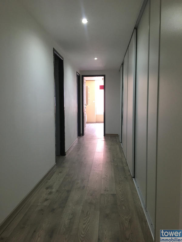 Maison - 220 m² - 4 pièces