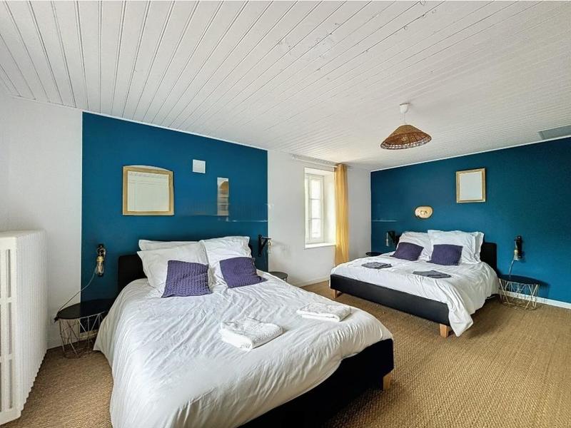 Propriété - 440 m² - 22 pièces