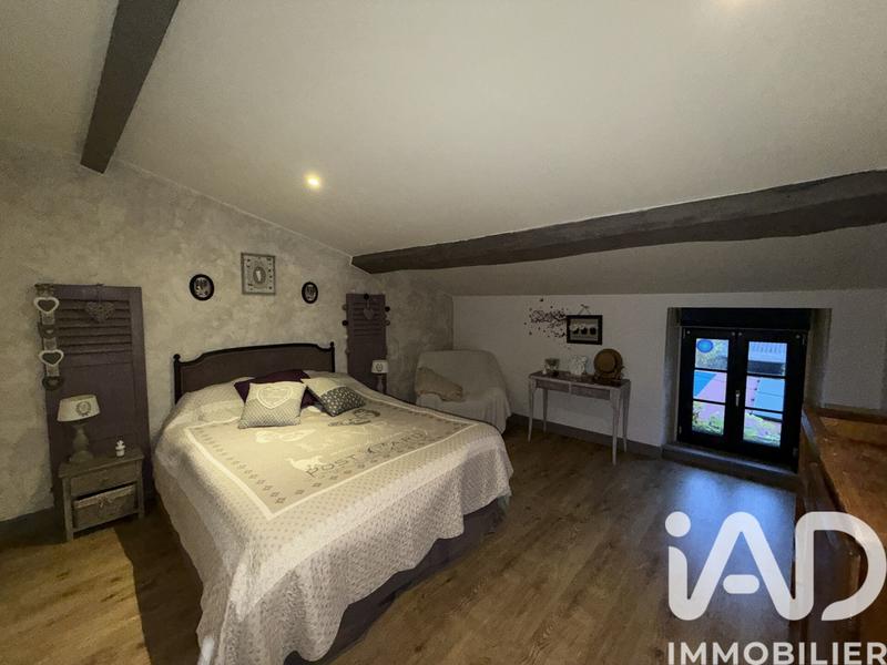 Maison de village - 263 m² - 8 pièces