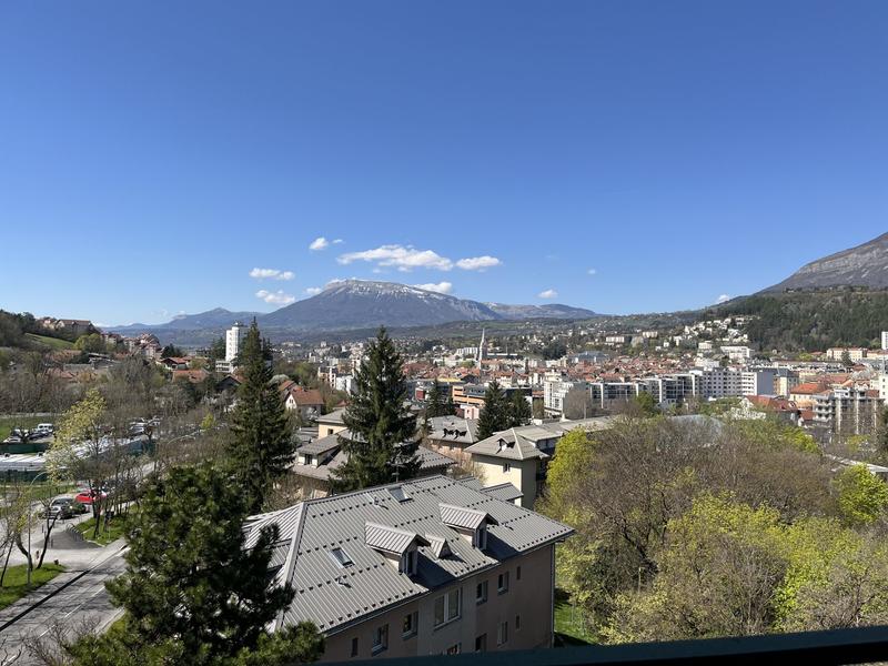 Appartement - 112 m² - 6 pièces