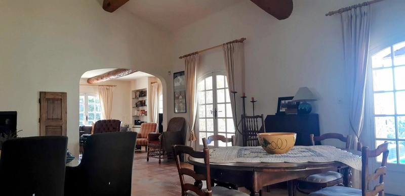 Villa - 180 m² - 6 pièces