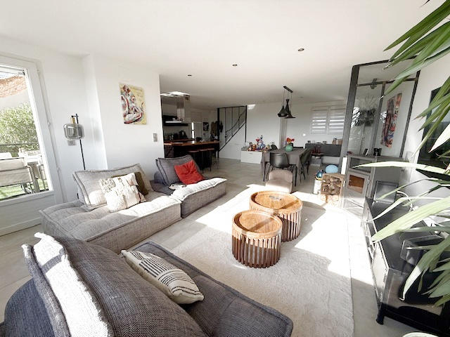 Maison - 125 m² - 5 pièces