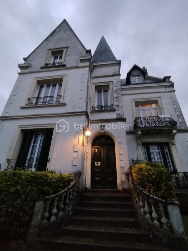 Appartement - 93 m² - 4 pièces