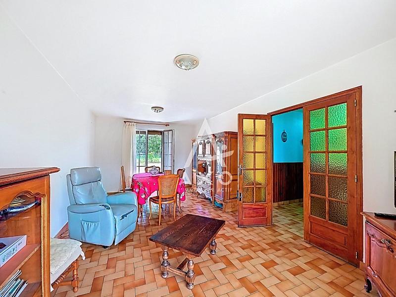 Maison - 92 m² - 5 pièces