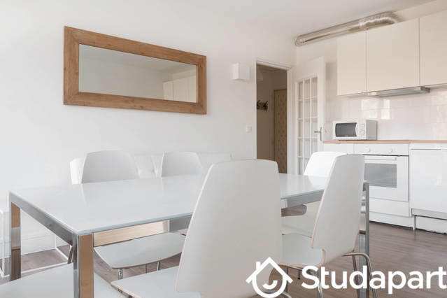 Chambre - 10 m² - 1 pièce